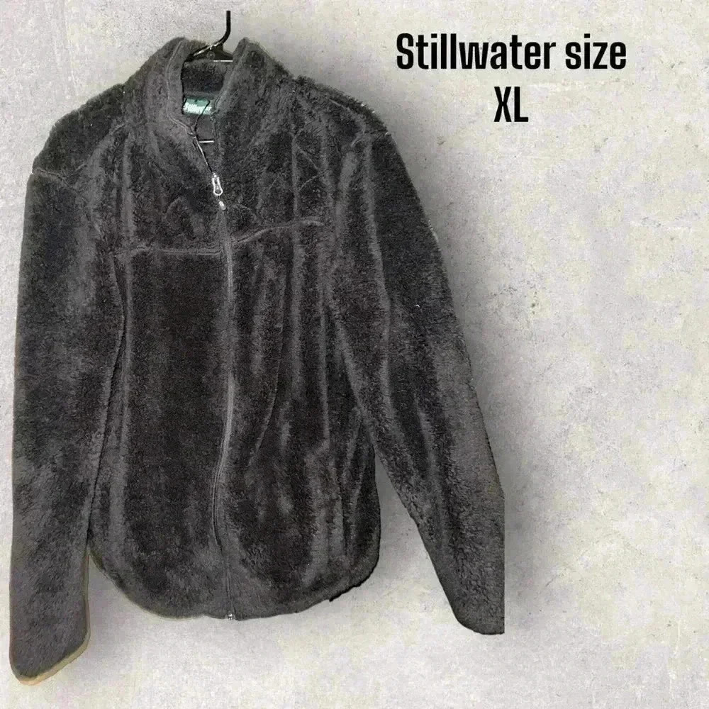 Stillwater black fuzzy zip up‎ size XL